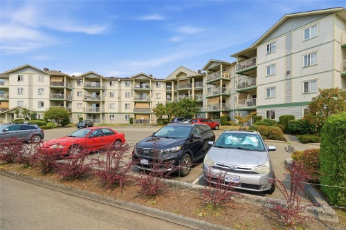#207-4971 Songbird Pl, Nanaimo, BC - Outdoor