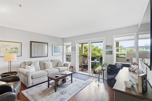 #207-4971 Songbird Pl, Nanaimo, BC - Indoor Photo Showing Living Room