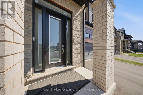 67 MACKLIN STREET , Brantford, Ontario N3V 0B7 4