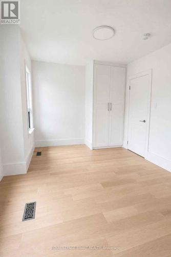 561 Wentworth Street, Hamilton, ON - Indoor Photo Showing Other Room