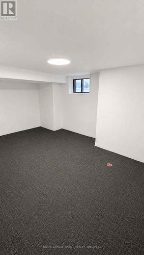 561 Wentworth Street, Hamilton, ON - Indoor Photo Showing Other Room