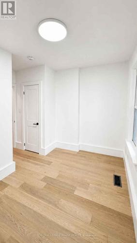 561 Wentworth Street, Hamilton, ON - Indoor Photo Showing Other Room