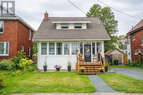 14 The Drive|Sault Ste. Marie  Sault Ste. Marie, ON P6B 1B7