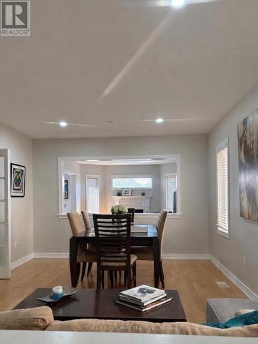 910 Knotty Pine Grove, Mississauga, ON - Indoor