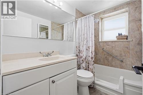 87 St George Street Unit# 403, Brantford, ON - Indoor Photo Showing Bathroom