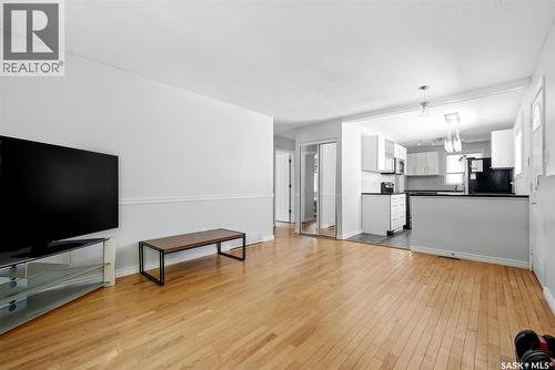 5834 Mckinley Avenue, Regina, SK - Indoor