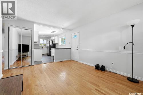 5834 Mckinley Avenue, Regina, SK - Indoor