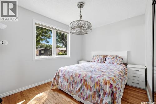 5834 Mckinley Avenue, Regina, SK - Indoor Photo Showing Bedroom