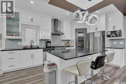 3204 Crosbie Crescent, Regina, SK - Indoor Photo Showing Kitchen With Upgraded Kitchen
