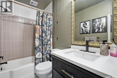 1909 William Avenue, Saskatoon, SK - Indoor Photo Showing Bathroom