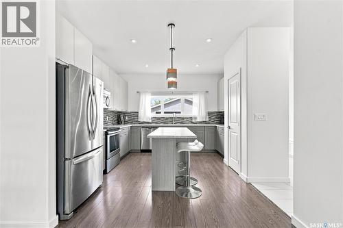 1035 3Rd Street E, Saskatoon, SK - Indoor Photo Showing Kitchen With Stainless Steel Kitchen With Upgraded Kitchen
