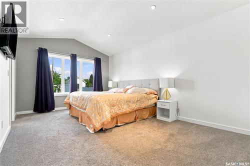 1035 3Rd Street E, Saskatoon, SK - Indoor Photo Showing Bedroom