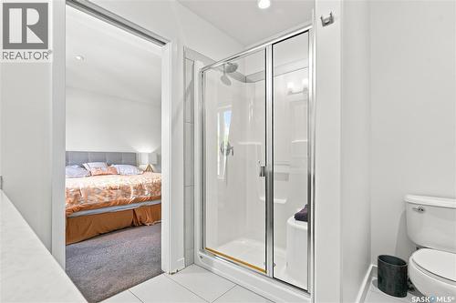 1035 3Rd Street E, Saskatoon, SK - Indoor Photo Showing Bathroom