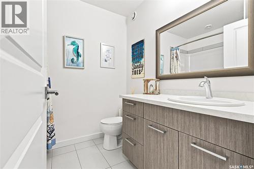 1035 3Rd Street E, Saskatoon, SK - Indoor Photo Showing Bathroom