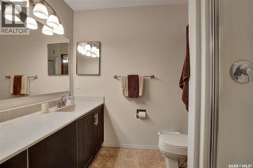 246 Perreault Crescent, Saskatoon, SK - Indoor Photo Showing Bathroom