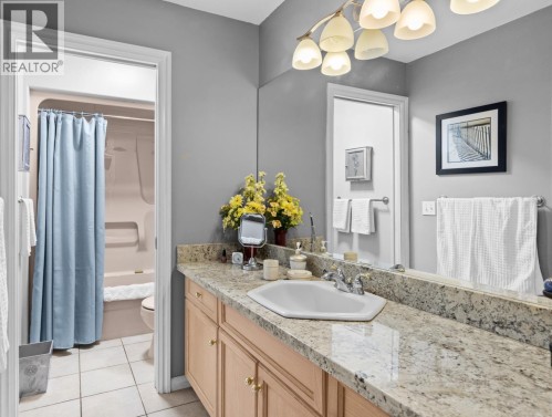 2nd bathroom main floor. - 4000 Gallaghers Terrace, Kelowna, BC - Indoor Photo Showing Bathroom