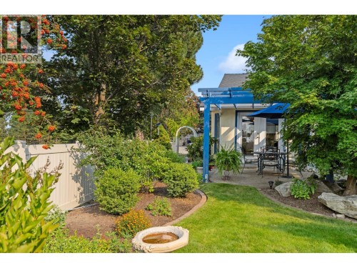 4000 Gallaghers Terrace, Kelowna, BC - Outdoor