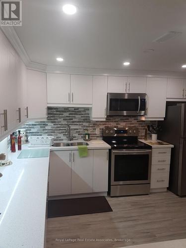 3323 Queen Frederica Drive, Mississauga, ON 