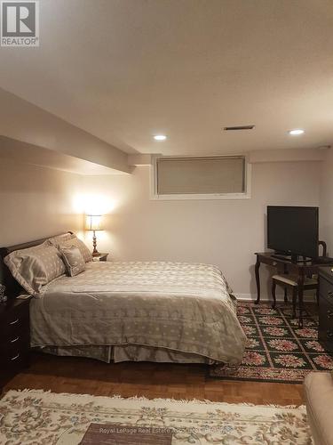 3323 Queen Frederica Drive, Mississauga, ON 