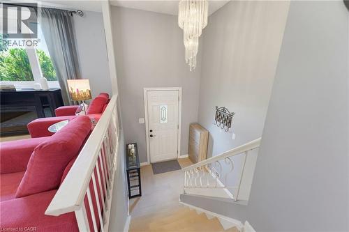 164 Hanover Place, Hamilton, ON - Indoor Photo Showing Other Room