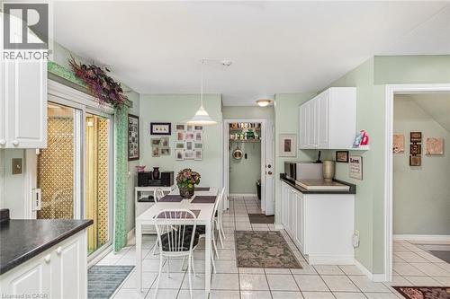 10 Richview Drive, Hamilton, ON - Indoor Photo Showing Kitchen