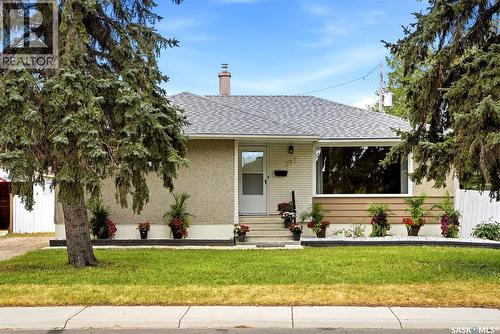 202 Mccannel Street, Regina, SK - Outdoor With Deck Patio Veranda