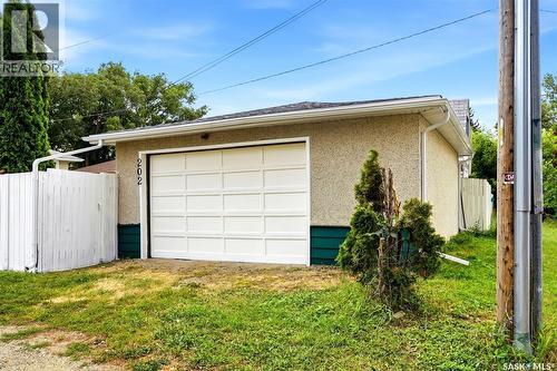 202 Mccannel Street, Regina, SK - Outdoor