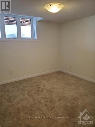 Imported from oreb - A - 225 Eldorado Private, Ottawa, ON - Indoor Photo Showing Other Room
