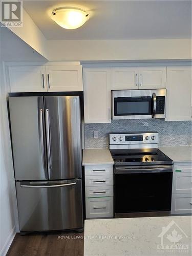 Imported from oreb - A - 225 Eldorado Private, Ottawa, ON - Indoor Photo Showing Kitchen With Stainless Steel Kitchen