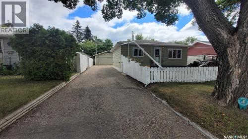 1610 2Nd Avenue N, Saskatoon, SK - Outdoor