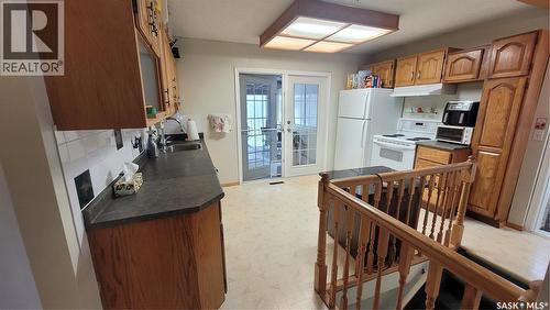 1610 2Nd Avenue N, Saskatoon, SK - Indoor Photo Showing Kitchen