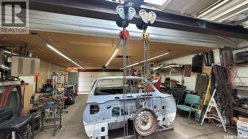 1610 2Nd Avenue N, Saskatoon, SK - Indoor Photo Showing Garage