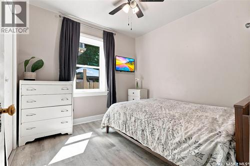 1502 Lorne Avenue, Saskatoon, SK - Indoor Photo Showing Bedroom