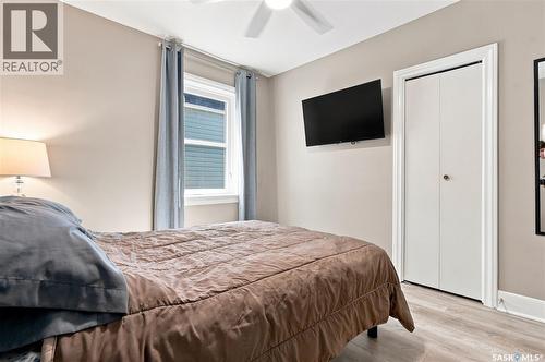 1502 Lorne Avenue, Saskatoon, SK - Indoor Photo Showing Bedroom