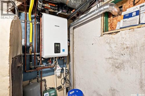 1502 Lorne Avenue, Saskatoon, SK - Indoor Photo Showing Basement