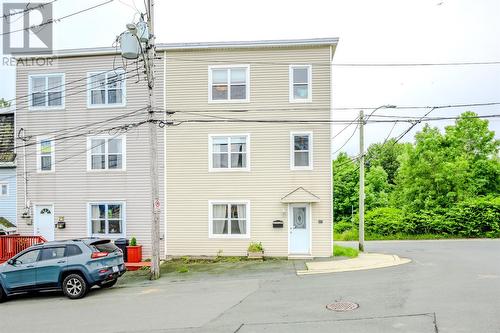 27 Hutchings Street  St. John's, NL A1E 2R8
