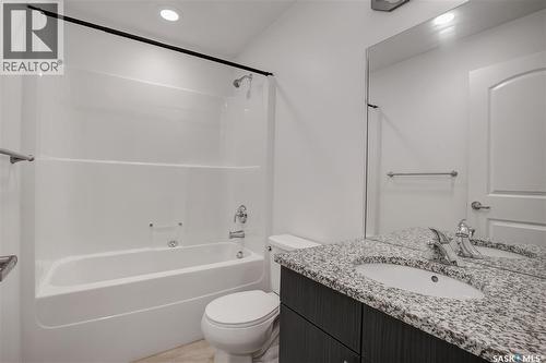 308 770 Childers Crescent, Saskatoon, SK - Indoor Photo Showing Bathroom