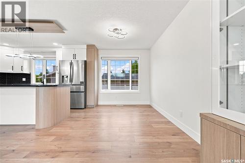 702 Mckercher Drive, Saskatoon, SK - Indoor Photo Showing Kitchen