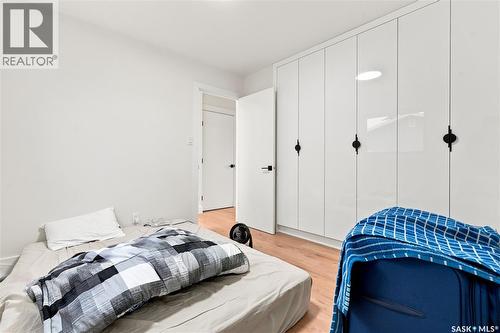 702 Mckercher Drive, Saskatoon, SK - Indoor Photo Showing Bedroom