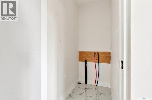 702 Mckercher Drive, Saskatoon, SK - Indoor