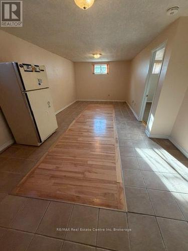 22 Calais Place E, Kitchener, ON - Indoor Photo Showing Other Room