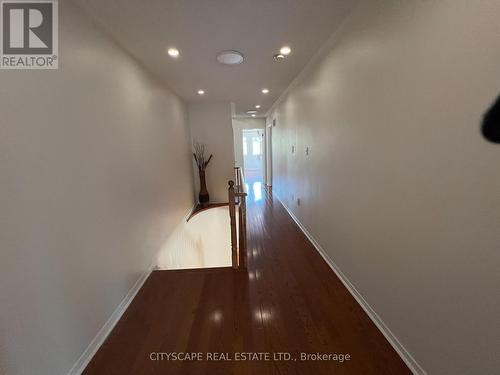 637 Dolly Bird Lane, Mississauga, ON - Indoor Photo Showing Other Room