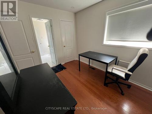 637 Dolly Bird Lane, Mississauga, ON - Indoor Photo Showing Other Room
