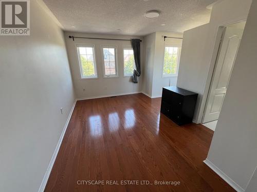 637 Dolly Bird Lane, Mississauga, ON - Indoor Photo Showing Other Room