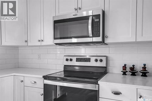 404 Underhill Road, Saskatoon, SK - Indoor Photo Showing Kitchen