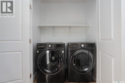 404 Underhill Road, Saskatoon, SK - Indoor Photo Showing Laundry Room