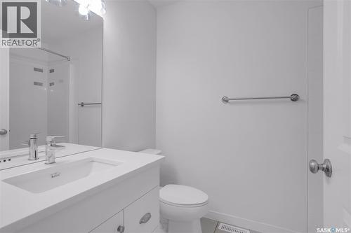 404 Underhill Road, Saskatoon, SK - Indoor Photo Showing Bathroom