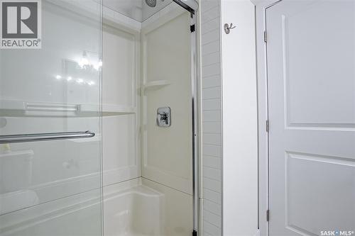 404 Underhill Road, Saskatoon, SK - Indoor Photo Showing Bathroom