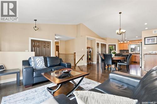 506 Antler Crescent, Warman, SK - Indoor Photo Showing Living Room