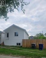 117 S AVENUE N  Saskatoon, SK S7L 2Z5